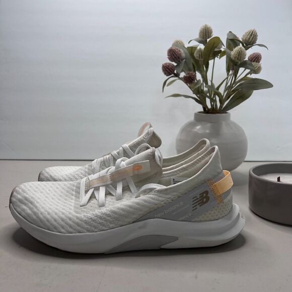 New Balance Shoes - New Balance DynaSoft Nergize Sport v2 Lace Up White Shoes Women's 9.5 Men's 8